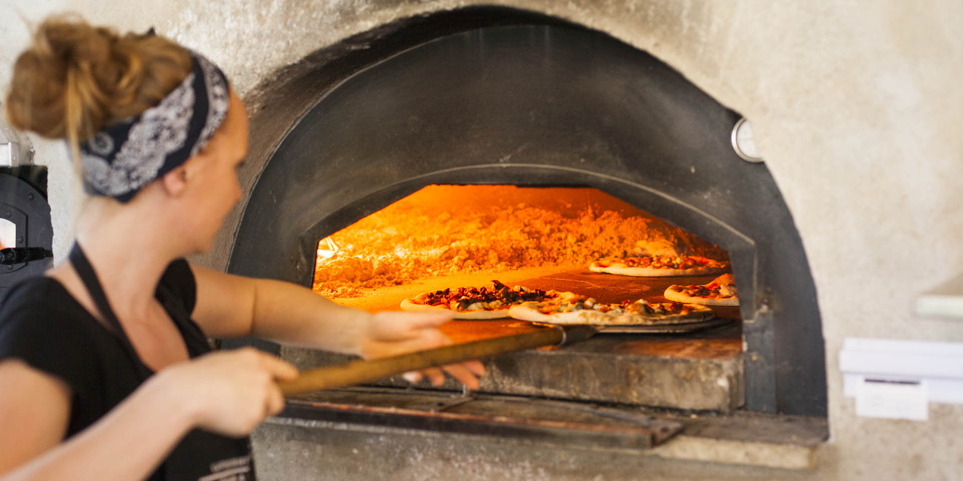 How an Outdoor Pizza Oven can Increase Your Profits